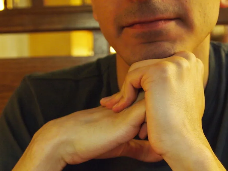 Knuckle Cracking and Arthritis: One Doctor's Lifelong Experiment and the Folk Wisdom That Ignored His Results